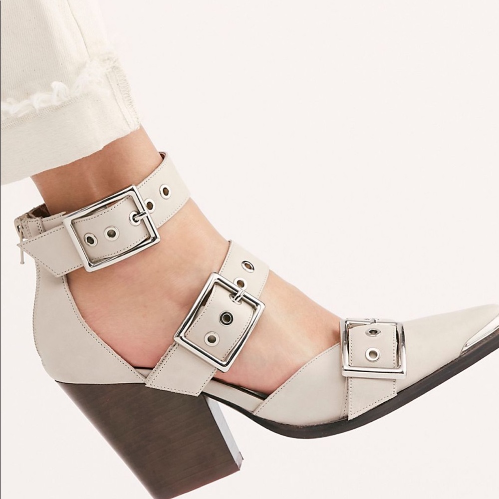 Jeffery Campbell Hendrix Heal